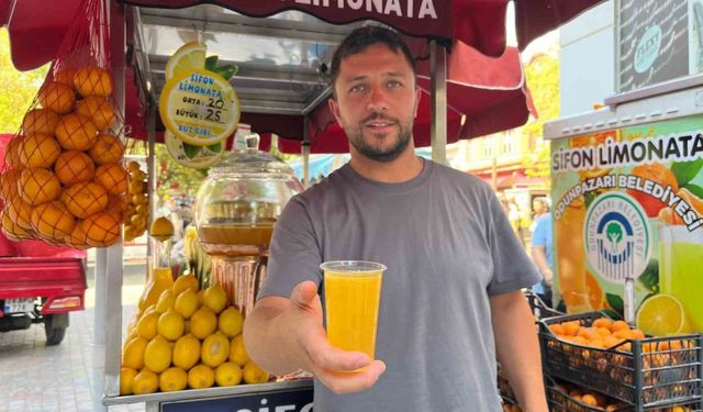 Yerli ve yabancı turistler sifon limonataya yoğun ilgi gösteriyor