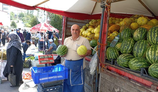 Sungurlu’nun doğal lezzetleri: Yerli kavun ve karpuzlarının 40 yıllık ustası