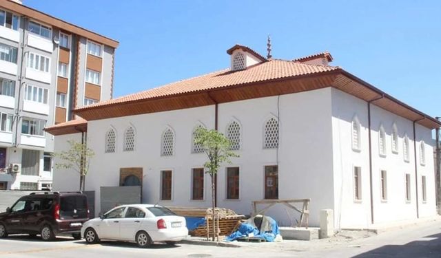 Kulaksız Cami’nin restorasyonu son aşamaya geldi