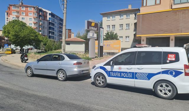 Çorum'da yürekleri ağza getiren kaza: Motosiklet otomobile çarptı!