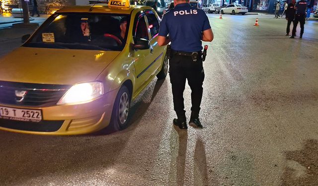 Çorum drift yapan 3 araç trafikten men edildi, yüksek cezalar kesildi