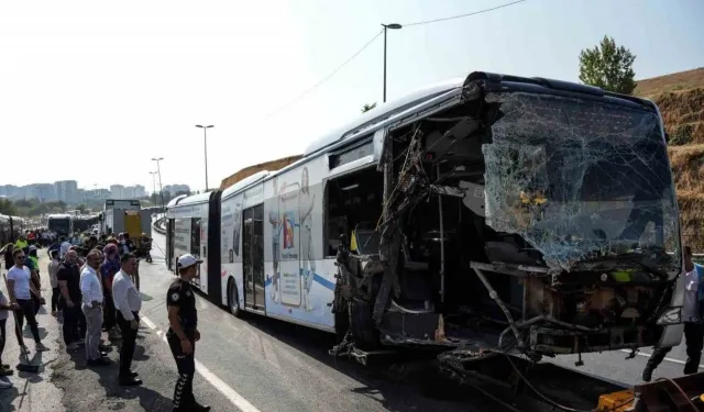 Sefaköy Metrobüs Kazası: 10 Yaralı, 3’ü Ağır - Olay Yerinden Son Gelişmeler