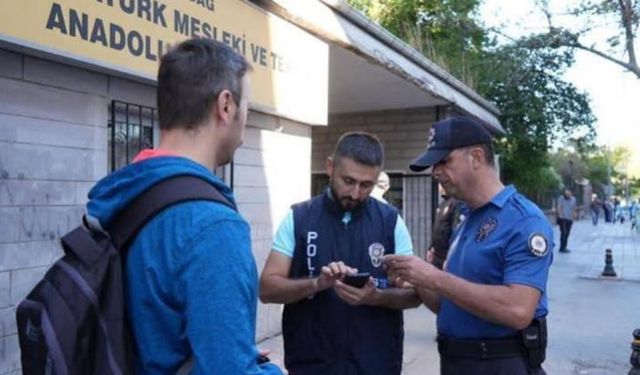 Çorum’da Okul Çevrelerinde Güvenlik Denetimleri Başladı: 129 Okul ve 108 Araç Kontrol Edildi