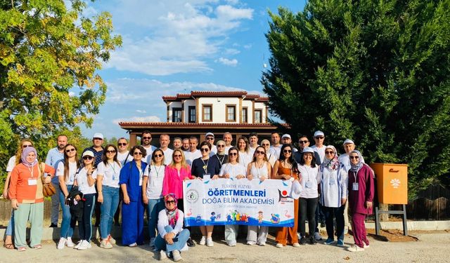 Amasya'da, "Türkiye Yüzyılı Öğretmenleri Doğa Bilim Akademisi Projesi" tamamlandı