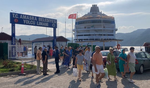 "Astoria Grande" kruvaziyeri, Amasra'ya eylül ayı seferlerine başladı