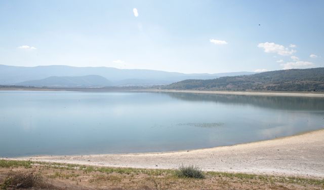 Bolu'daki Gölköy baraj gölünde su seviyesi yüzde 30'un altına düştü