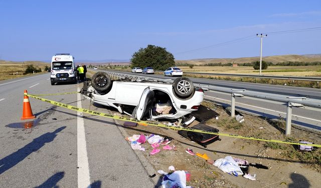 Çorum'da trafik kazasında polis çift hayatını kaybetti, 2 çocukları yaralandı