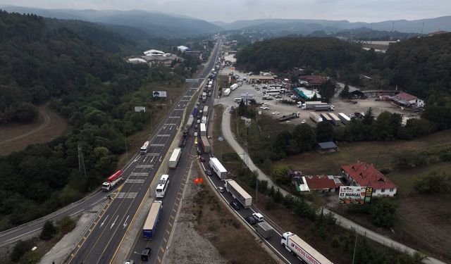 Bolu Dağı’nda Trafik Yoğunluğu: Tünel Çalışmaları ve Alternatif Yollar Hakkında Bilgi