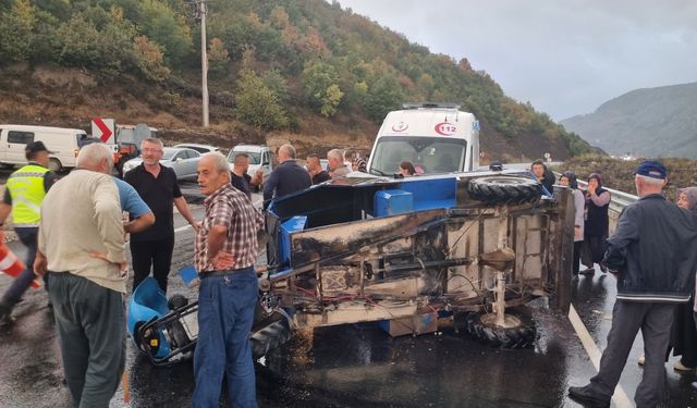 Düzce'de devrilen tarım aracındaki 4 kişi yaralandı