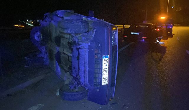 Karabük'te iki otomobilin çarpıştığı kazada 2 kişi yaralandı