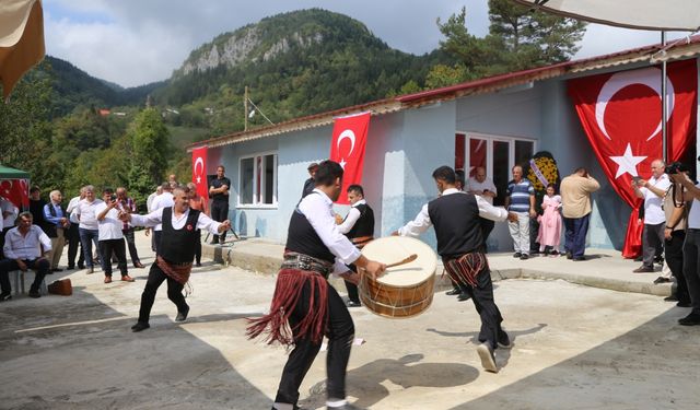 Kastamonu'da eski okul binası onarılıp köy konağı ve misafirhane yapıldı