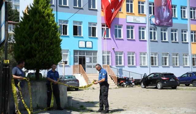 Ordu'da öğretmenin okul bahçesinde aracıyla çarptığı 7 yaşındaki öğrenci öldü