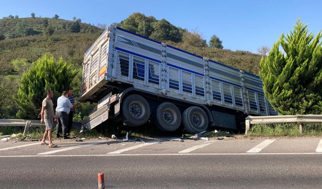 Ordu'da zincirleme trafik kazasında 5 kişi yaralandı