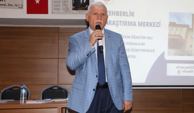 Rehber Öğretmenler ve Psikolojik Danışmanlar Bölge Toplantısı Of'ta yapıldı