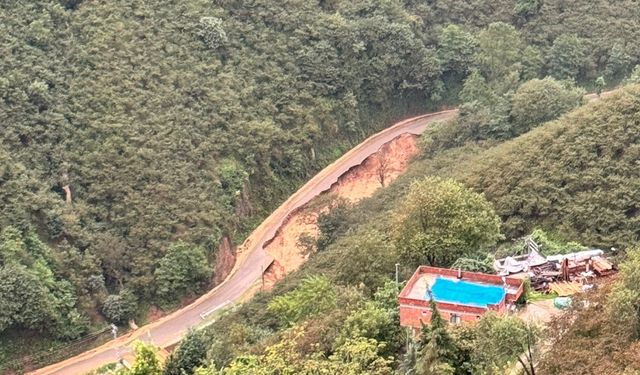 Trabzon Valisi Aziz Yıldırım, taşkın bölgesinde açıklamalarda bulundu: