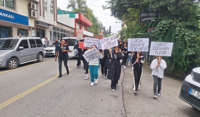 Zonguldak'ta "Çocuklarımıza sahip çıkalım" yürüyüşü düzenlendi