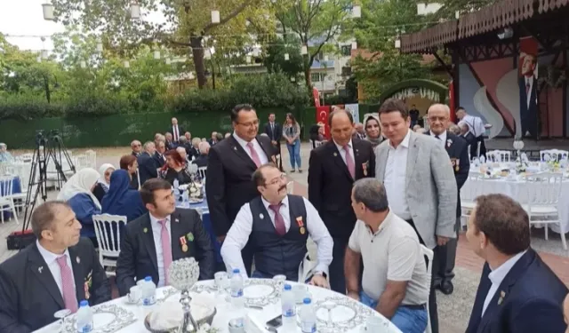 Bursa'da Başkan Aydın Gazilerle bir araya geldi