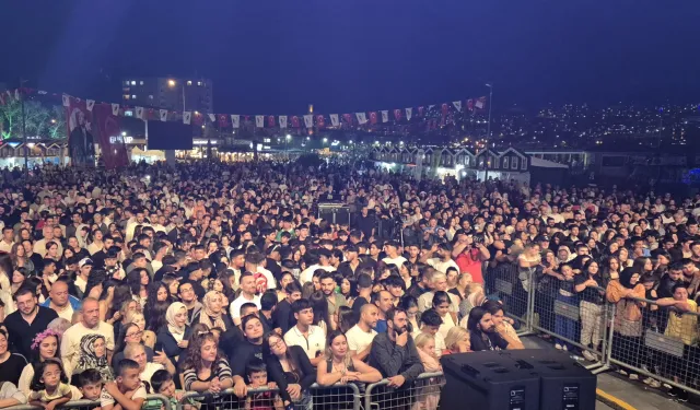 Gemlik Zeytini Festivali'ne coşkulu dolu final