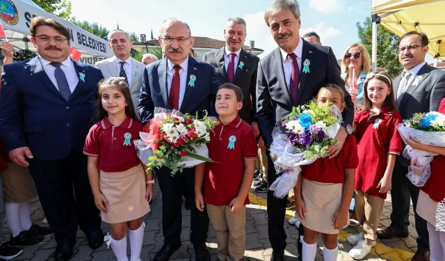 Sakarya'da İlk ders zilini Yusuf Alemdar çaldı