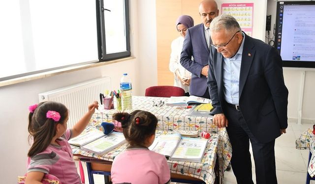 Başkan Büyükkılıç; Büyükşehir’in İncesu Saraycık’a kazandırdığı yeni okulu ziyaret etti