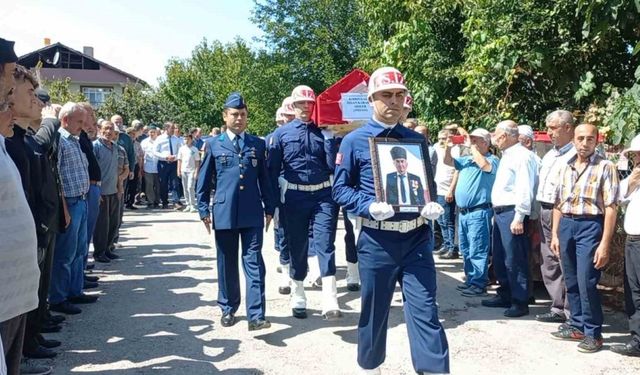 Kıbrıs Gazisi İhsan Karakuş, son yolculuğuna uğurlandı