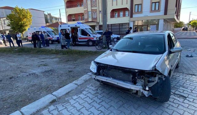 Konya’da motosiklet ve otomobil çarpıştı: 2 çocuk yaralandı