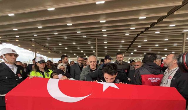 Şehit Polis Şeyda Yılmaz son yolculuğuna uğurlandı