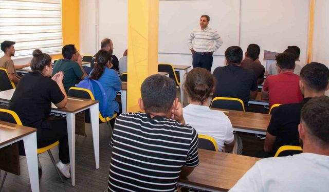 SELÇUKSEM’de yoğun eğitim programları başladı