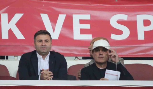 Vincenzo Montella, Sivasspor-Başakşehir maçını tribünden takip etti