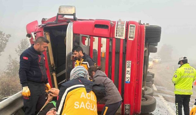 Yoğun sis kazaya sebep oldu: 1 yaralı