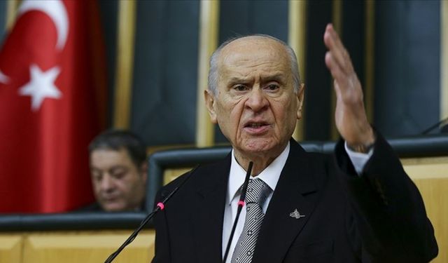 Devlet Bahçeli’nin Hayatı Kitaplaştırıldı: MHP’den Tanıtım Videosu Yayınlandı