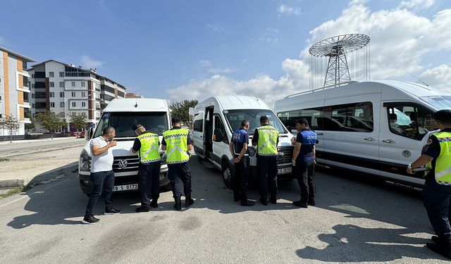 Çorum'da öğrenci servis araçlarına sıkı denetim: 339 araç inceleniyor