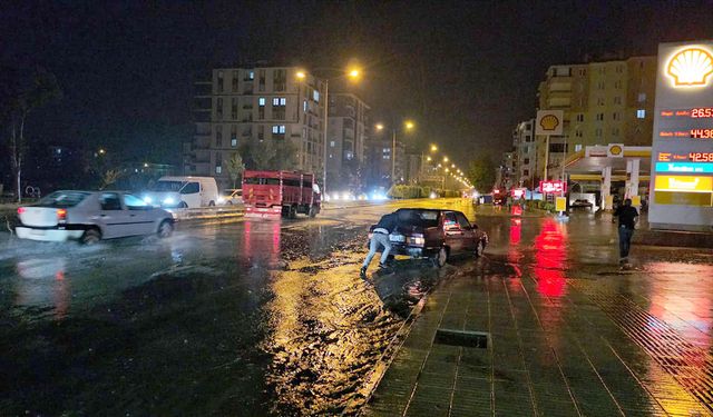 15 İlde yağış alarmı: Meteoroloji'den son dakika uyarısı!