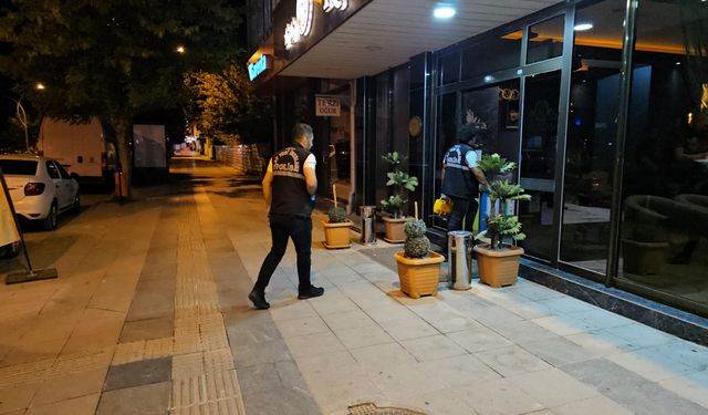 Çorum'da otel restoranında silahlı kavga: Başından silahla vuruldu