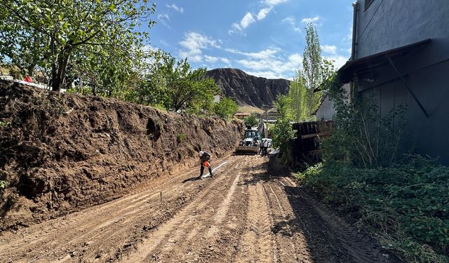 Sanayi Sitesi’nde su baskınlarını önlemek için çalışmalar başladı!