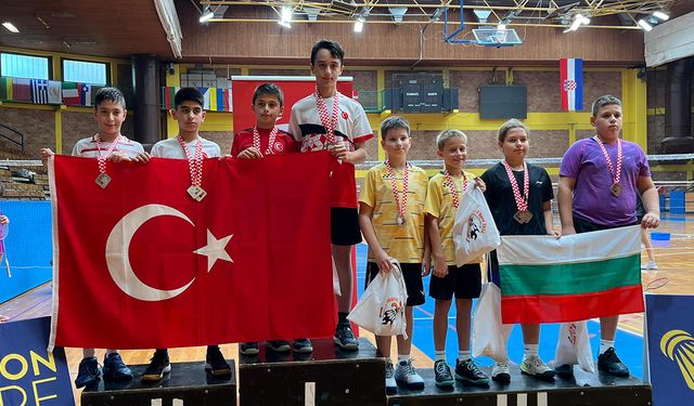 Çorumlu Badminton yıldızları Zagreb'de tarih yazdı