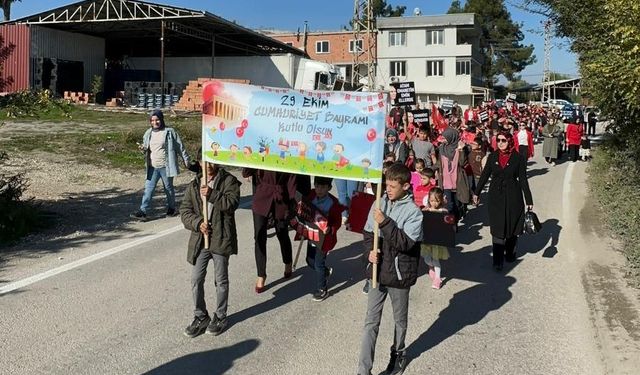 Cumhuriyet'in 101. yılı kutlanıyor