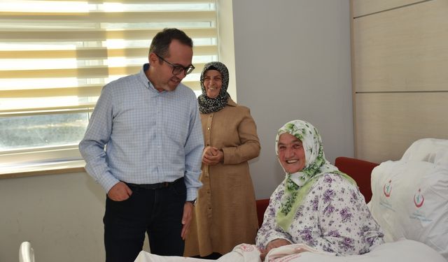 Gümüşhane'de ilk kez yapılan operasyonla 72 yaşındaki hastaya kalıcı kalp pili takıldı