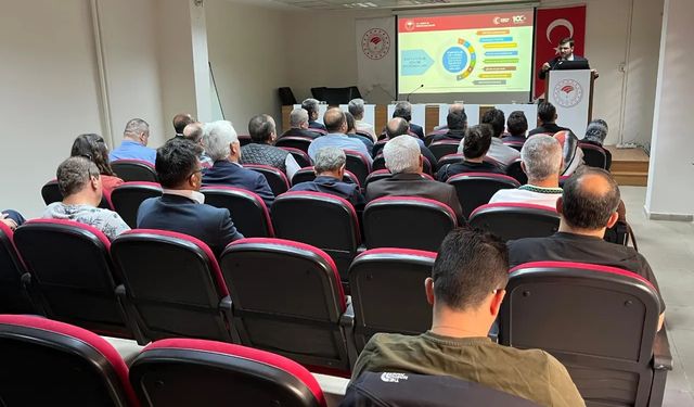 Karabük'te tarımda üretim planlaması ve yeni destekleme modeli toplantıda ele alındı