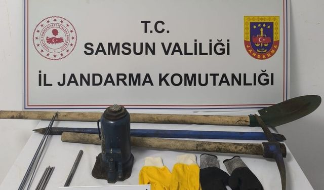 Samsun'da kaçak kazı yapan 2 kişi suçüstü yakalandı