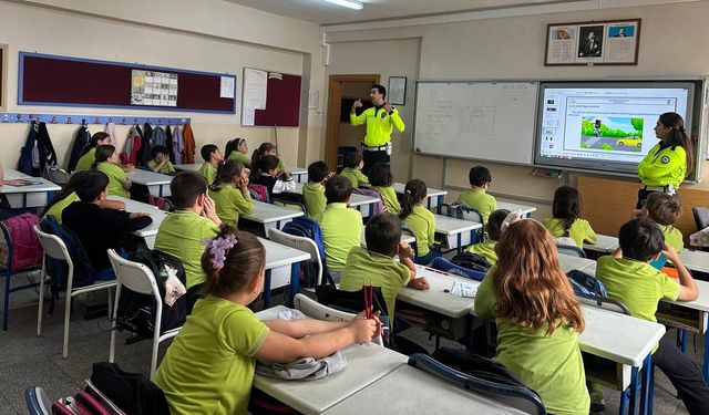 Sinop'ta öğrencilere trafik eğitimi verildi