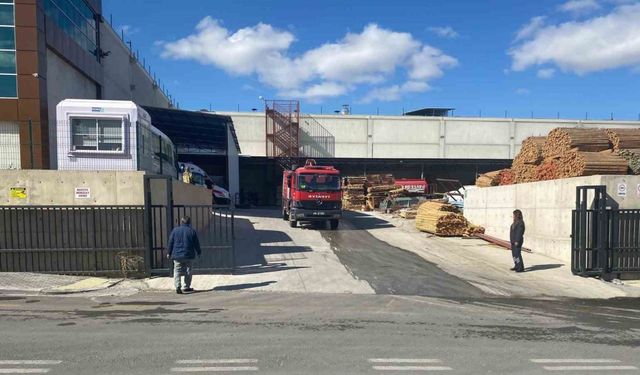 Akyurt’ta bir fabrikada çıkan yangın söndürüldü