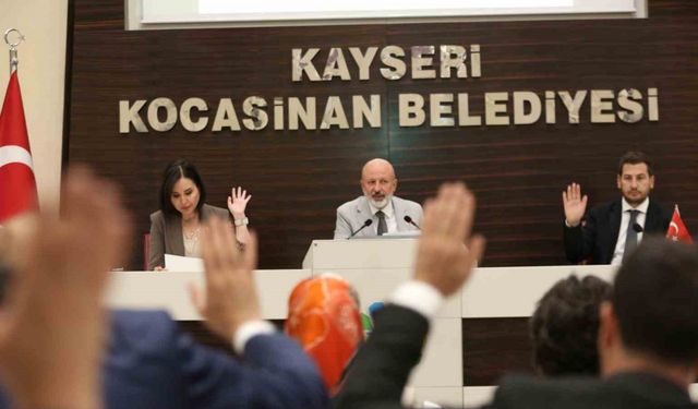 Başkan Çolakbayrakdar, “Şehrimize daha güzel hizmet için çalışıyoruz”