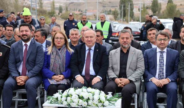 Çardak-Cezaevi yolu törenle trafiğe açıldı