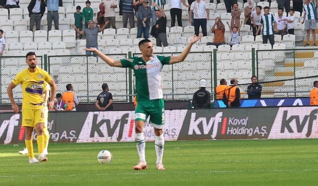 Konyasporlu Danijel Aleksic 2. golünü attı