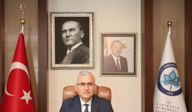 Prof. Dr. Kamil Çolak: "Cumhuriyetimizin 101’inci kuruluş yıl dönümünü büyük bir gururla kutluyoruz"