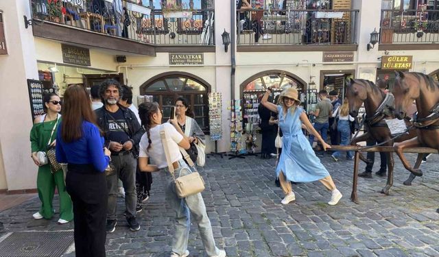 Tarihi Odunpazarı Evleri’nde hafta sonu yoğunluğu