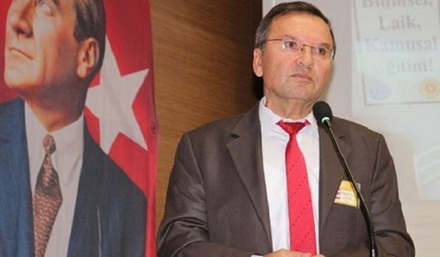 Kenan Sırma’dan Cumhuriyet’in 101. yılına özel mesaj: Demokrasi ve özgürlük vurgusu