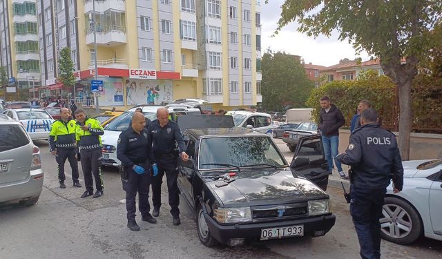 Dur ihtarına uymadı! Polis takibinde yakalanan araçtan uyuşturucu çıktı