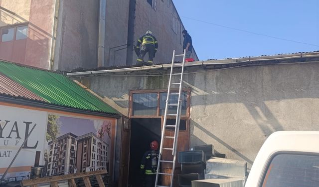 Bolu'da iş yerinde çıkan yangın söndürüldü